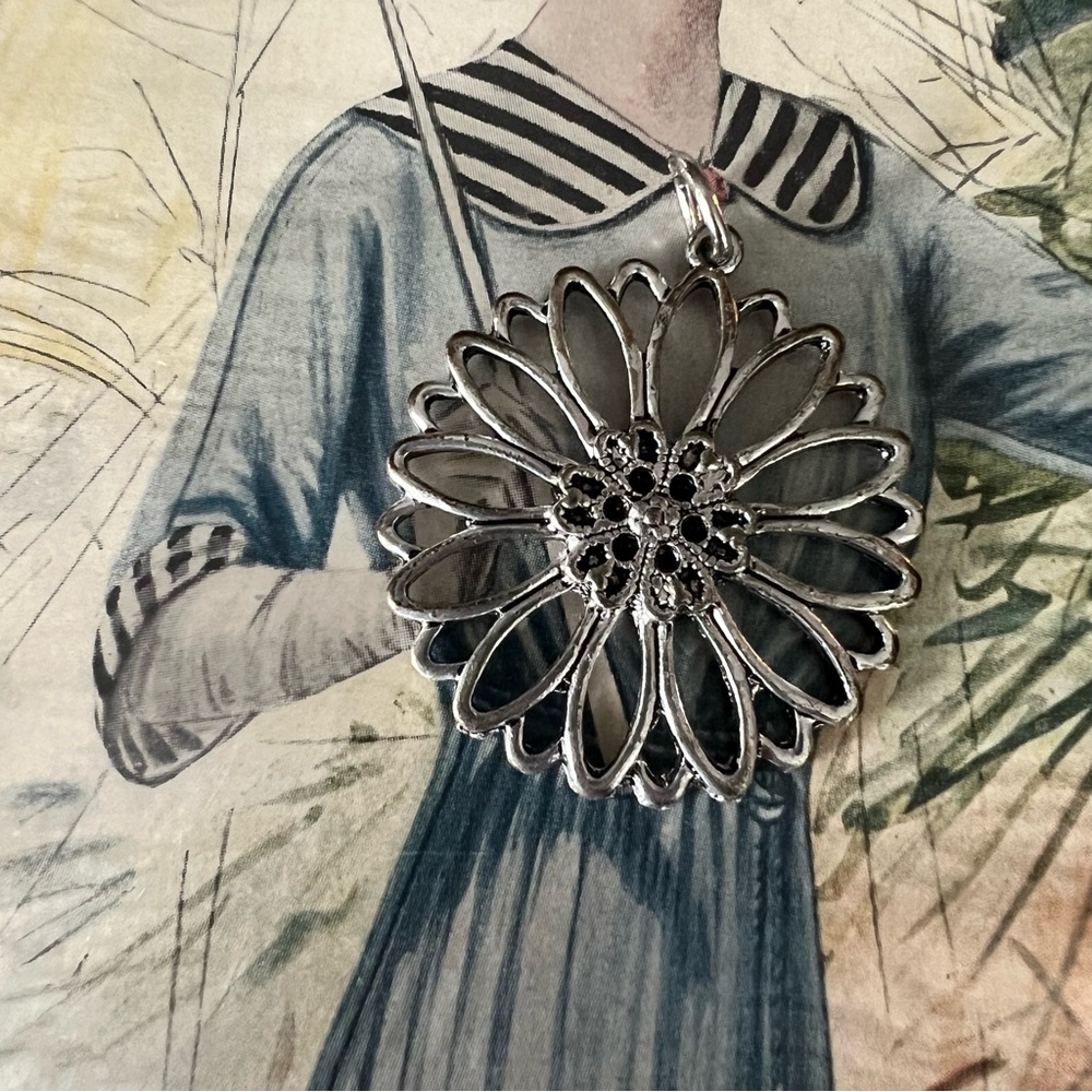 Silver Tone Floral Pendant